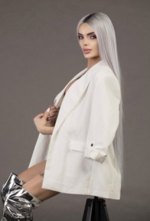 Транссексуалка Элла