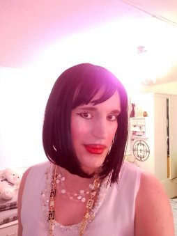 Транссексуалка Виктория